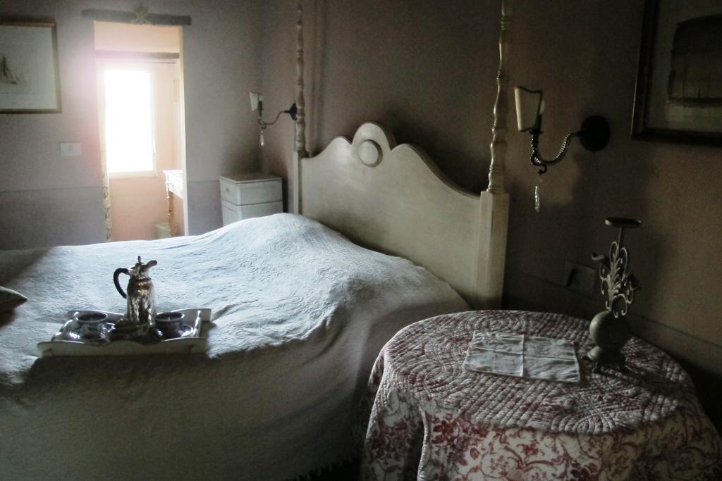 B&B La Locanda Di Cavoleto Piandimeleto Pokoj fotografie